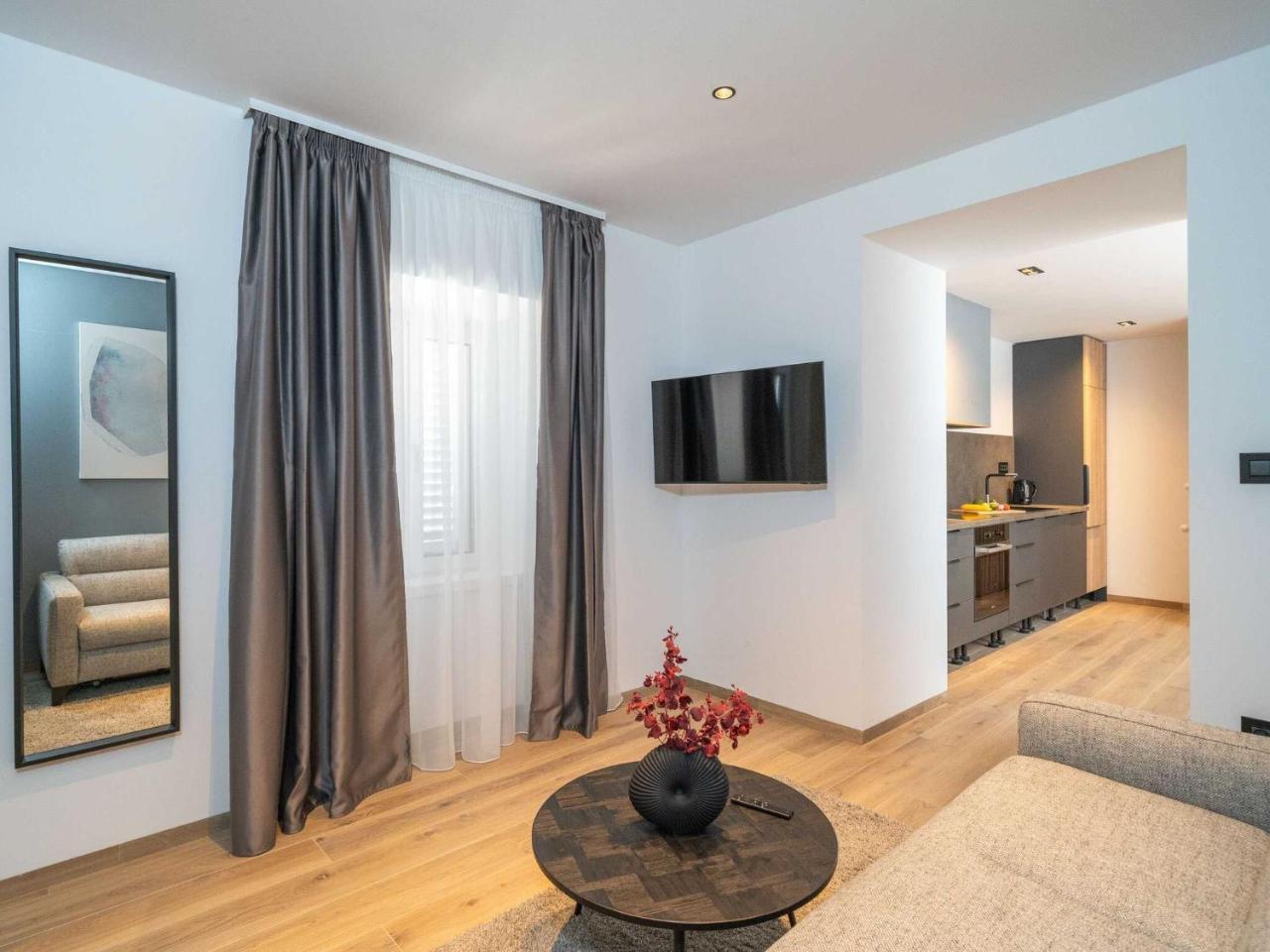 Apartments Villa Royale Premium One Bedroom Apartment With Sea View