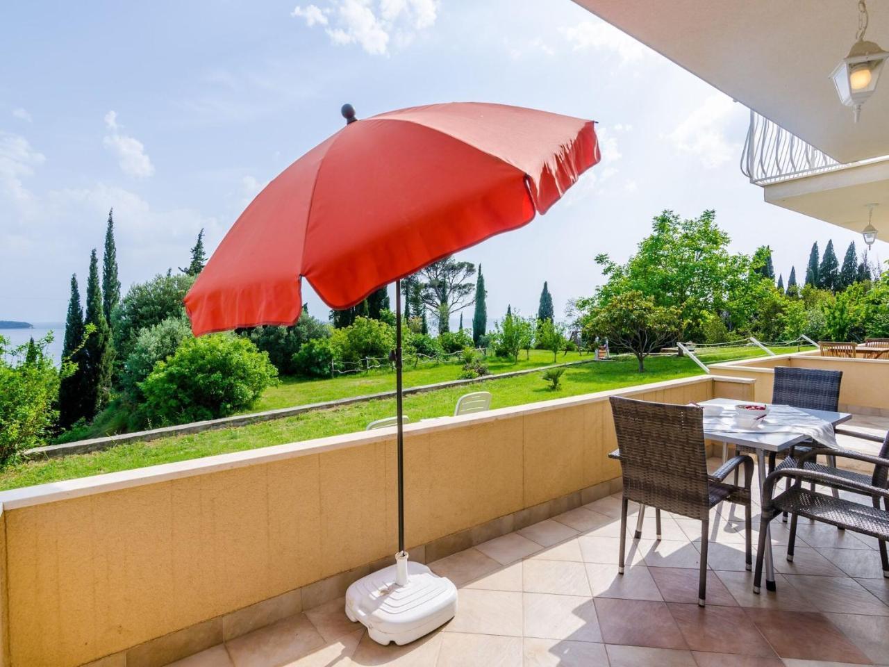 Color Apartments Standard One-bedroom Apartment With Terrace & Partial Sea View Red