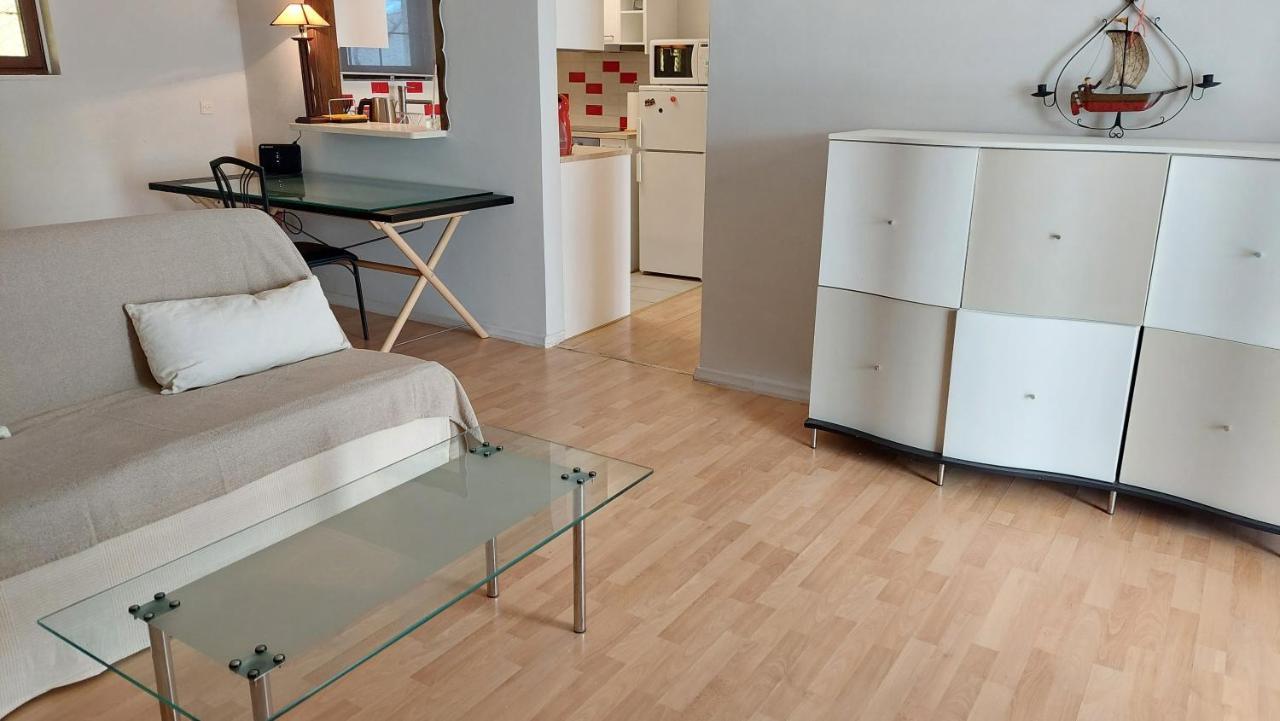 Cozy Apt by The Sea At Vouliagmeni