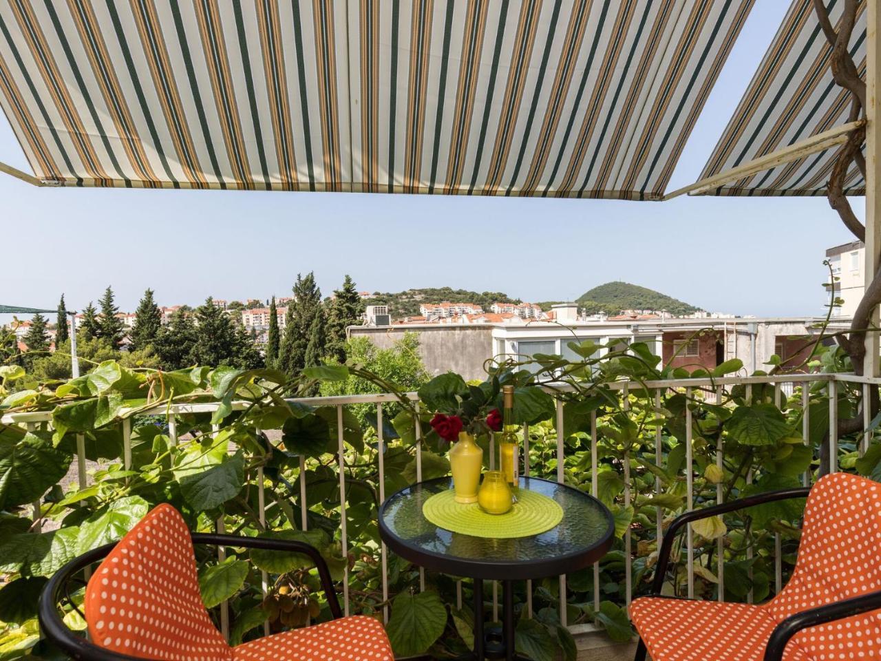 Guest House Bradas Twin Room With Shared Bathroom No4