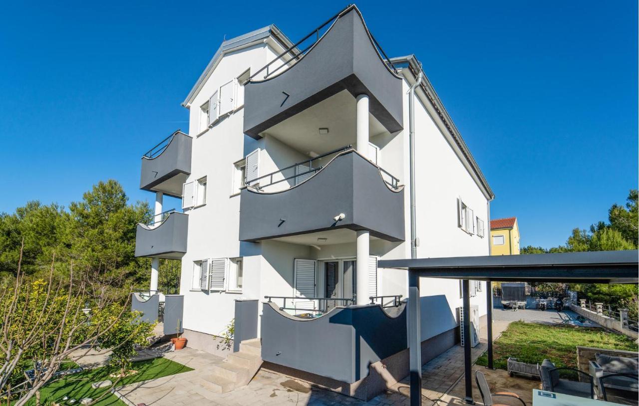 Cozy Apartment In Bibinje With Wifi