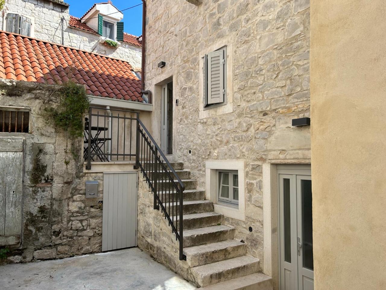 Radunica Olt Town Studio Apartment 5