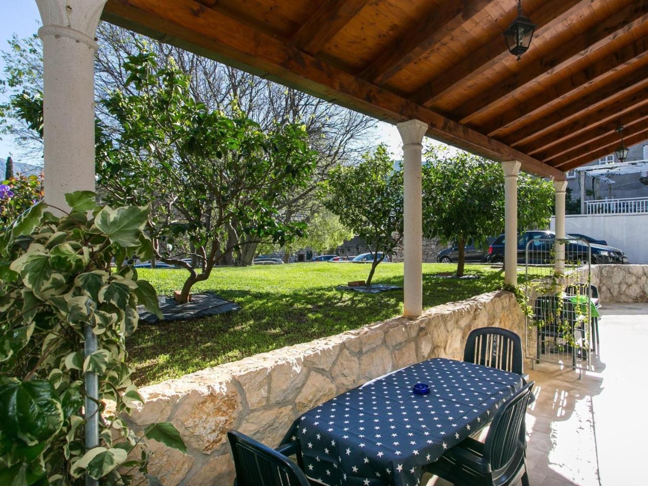 Apartments Radic Studio Apartment 2-3 Kneza Domagoja Street Br 1