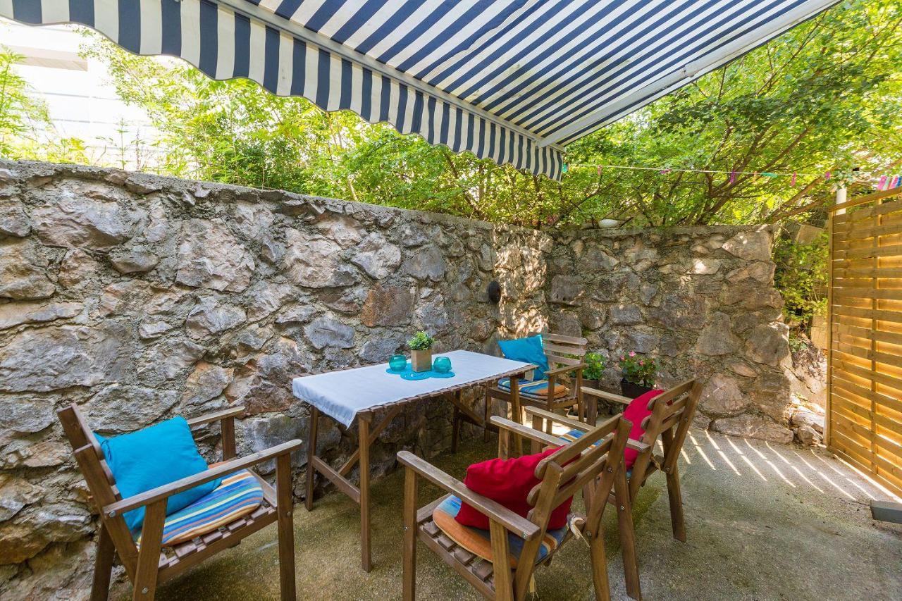 Mediterranes Apartment Mit Drei Terrassen, Grill, Wifi Nur 500 Meter Zum Strand