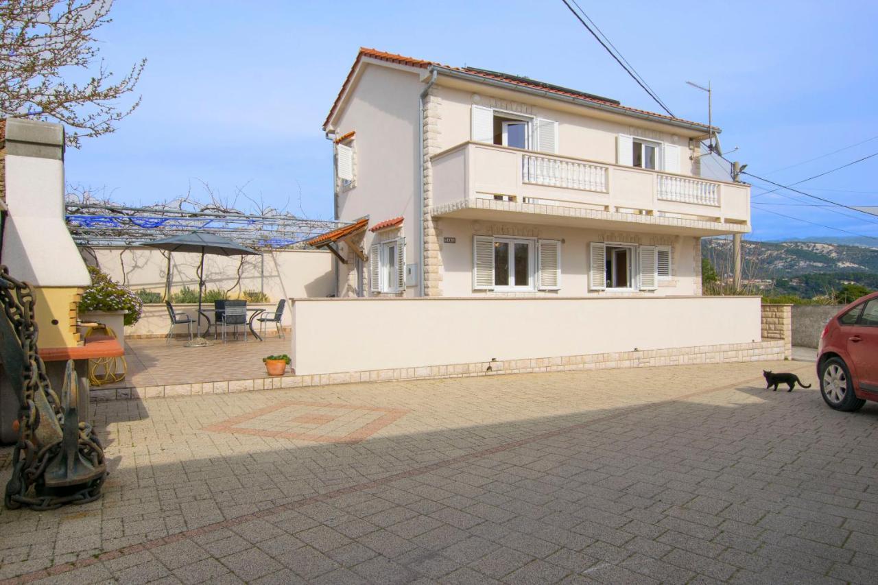 House Grubelic