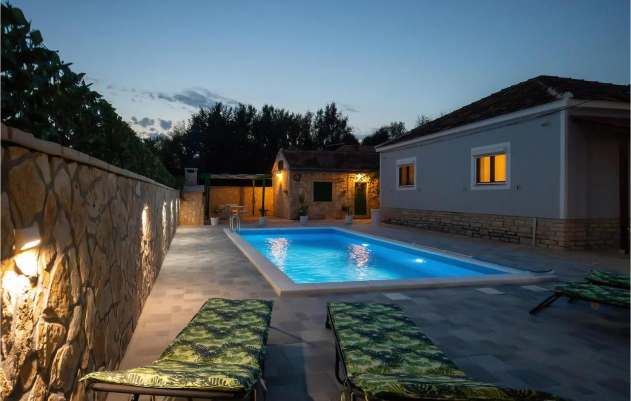 Beautiful Home In Benkovac With Wifi