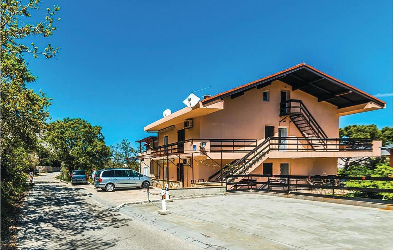 Lovely Apartment In Bosana With Wifi