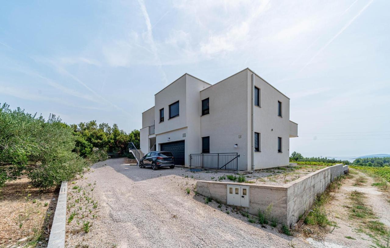 Pet Friendly Apartment In Stankovici