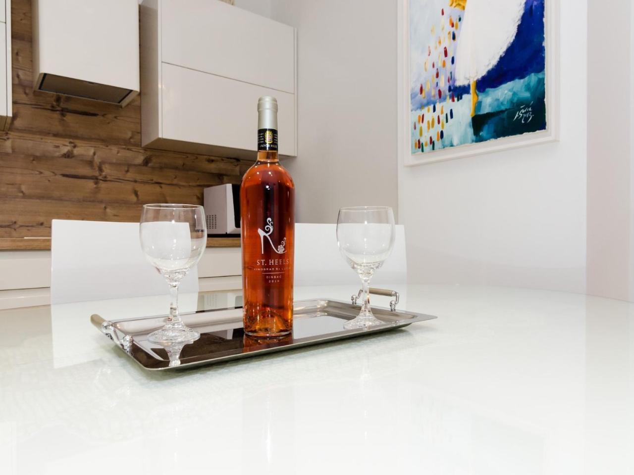 Apartment Iva 31 Two-bedroom Apartment With Balcony & City View