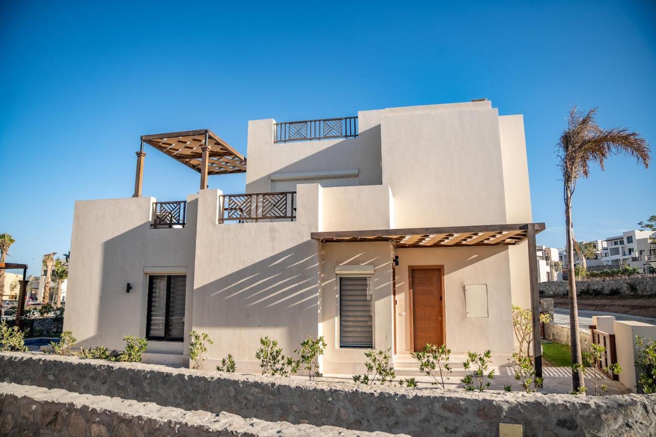 4 Bedrooms, Luxury Villa Makadi Heights