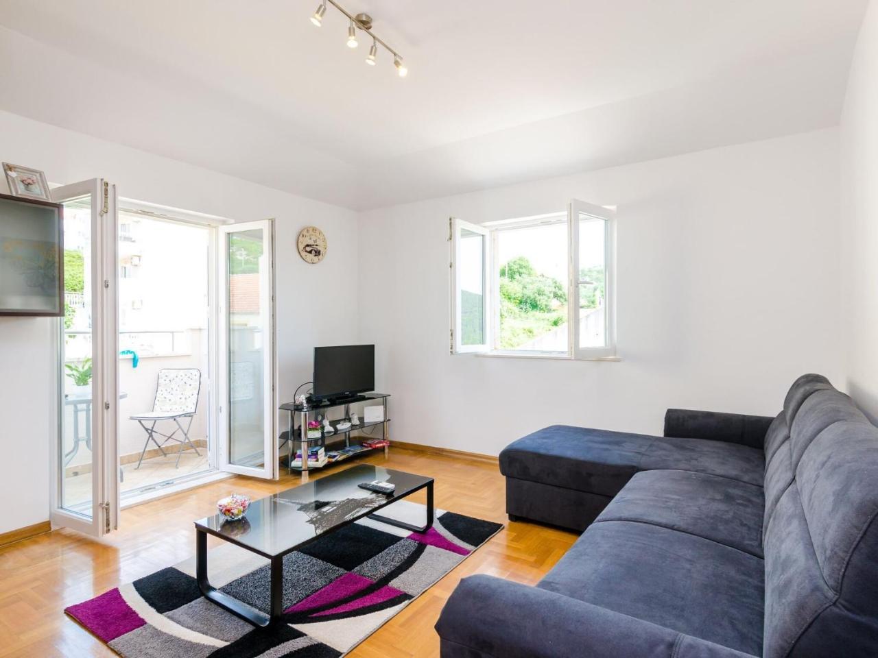 Ana Apartment One Bedroom Apartment With Balcony