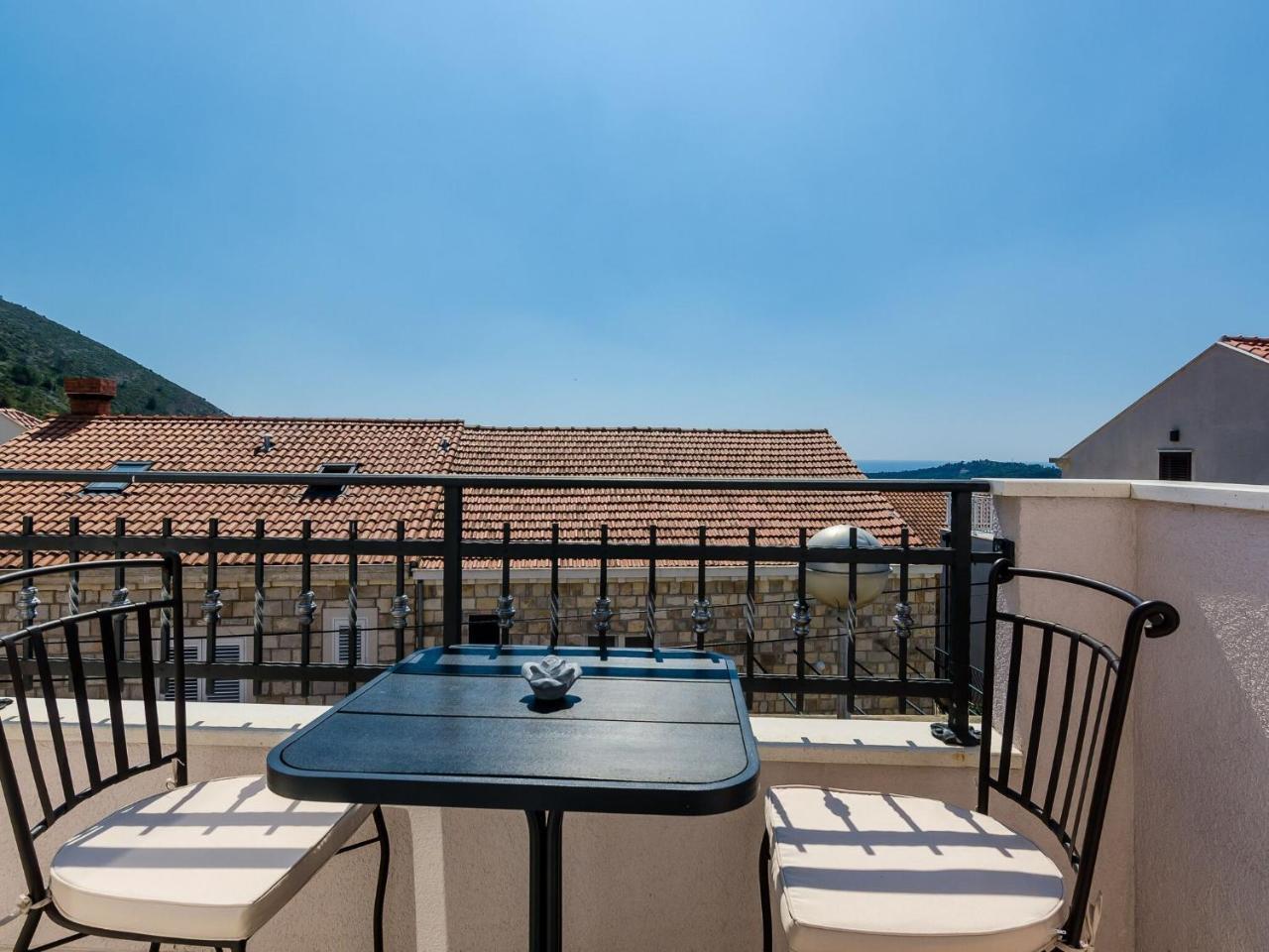 Apartments Life Two Bedroom Apartment With Balcony & Sea View