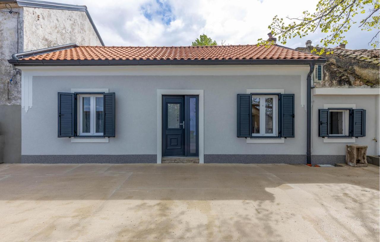 1 Bedroom Nice Home In Hreljin