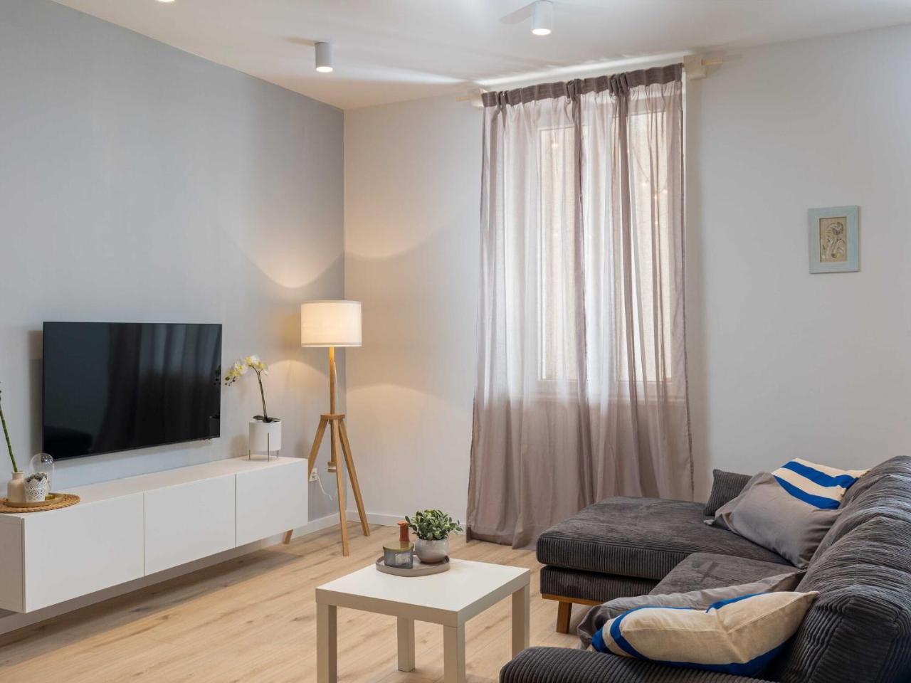 Apartments Amare Three Bedroom Apartment With Terrace & Jacuzzi