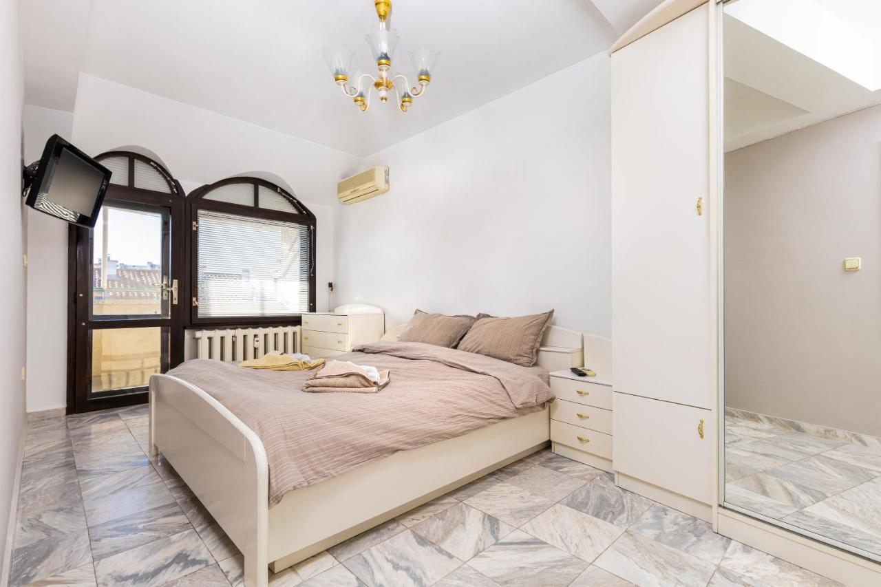 Spacious 2-bedroom Maisonette In City Centre by Flat Manager