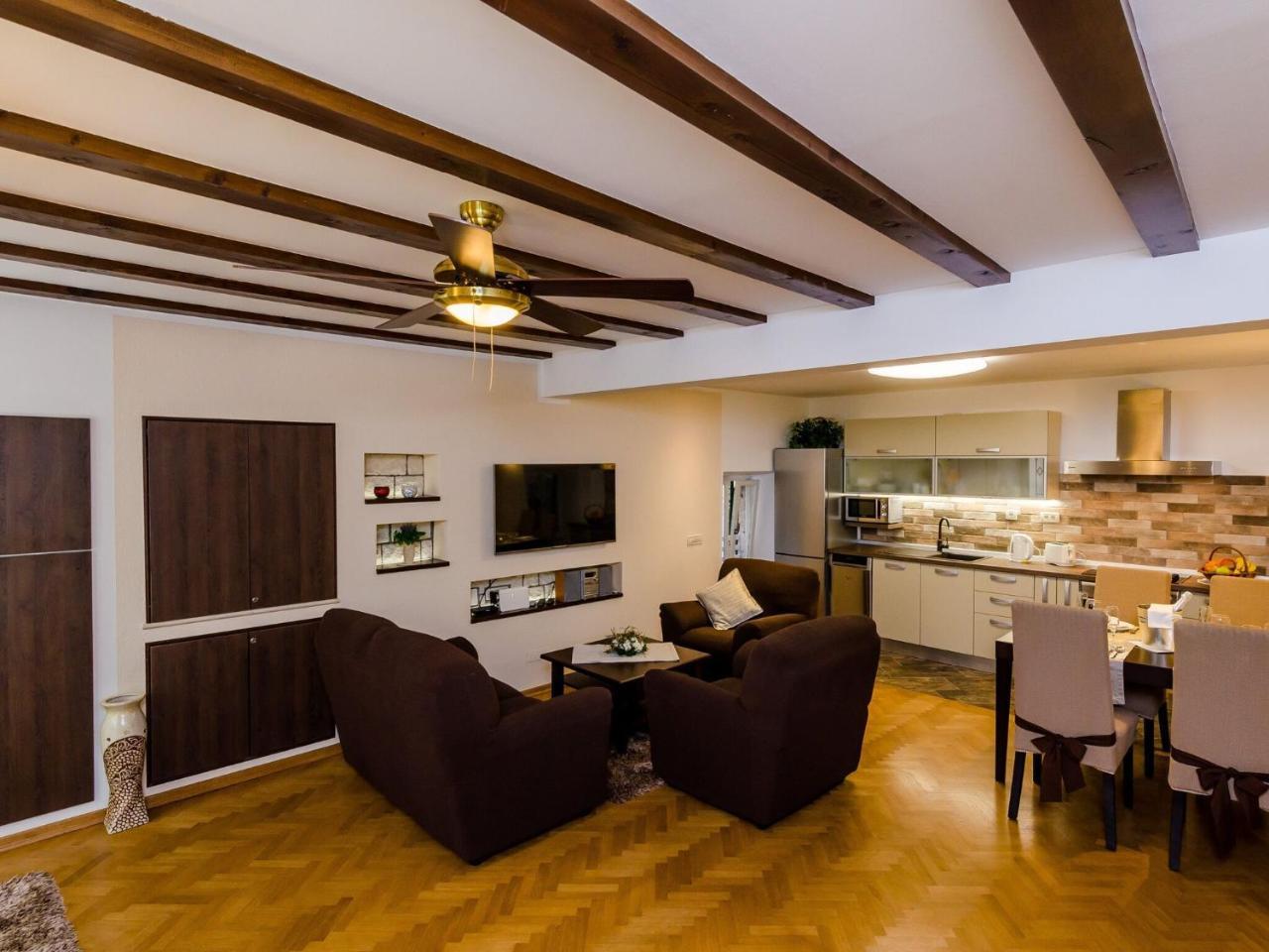 Apartment Maru Prestige Comfort Duplex Two Bedroom Apartment