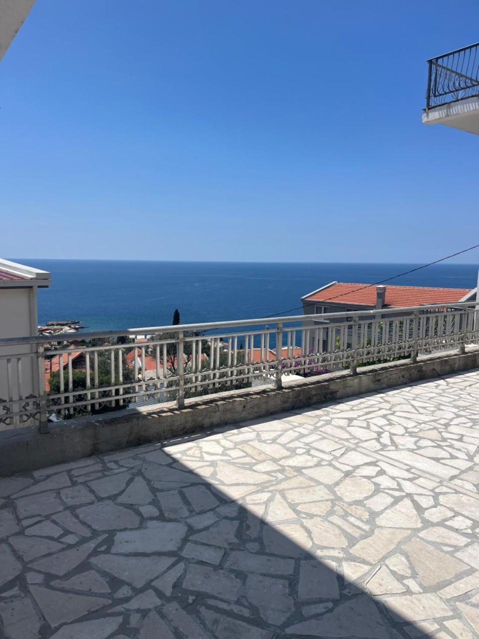 Apartment Light House