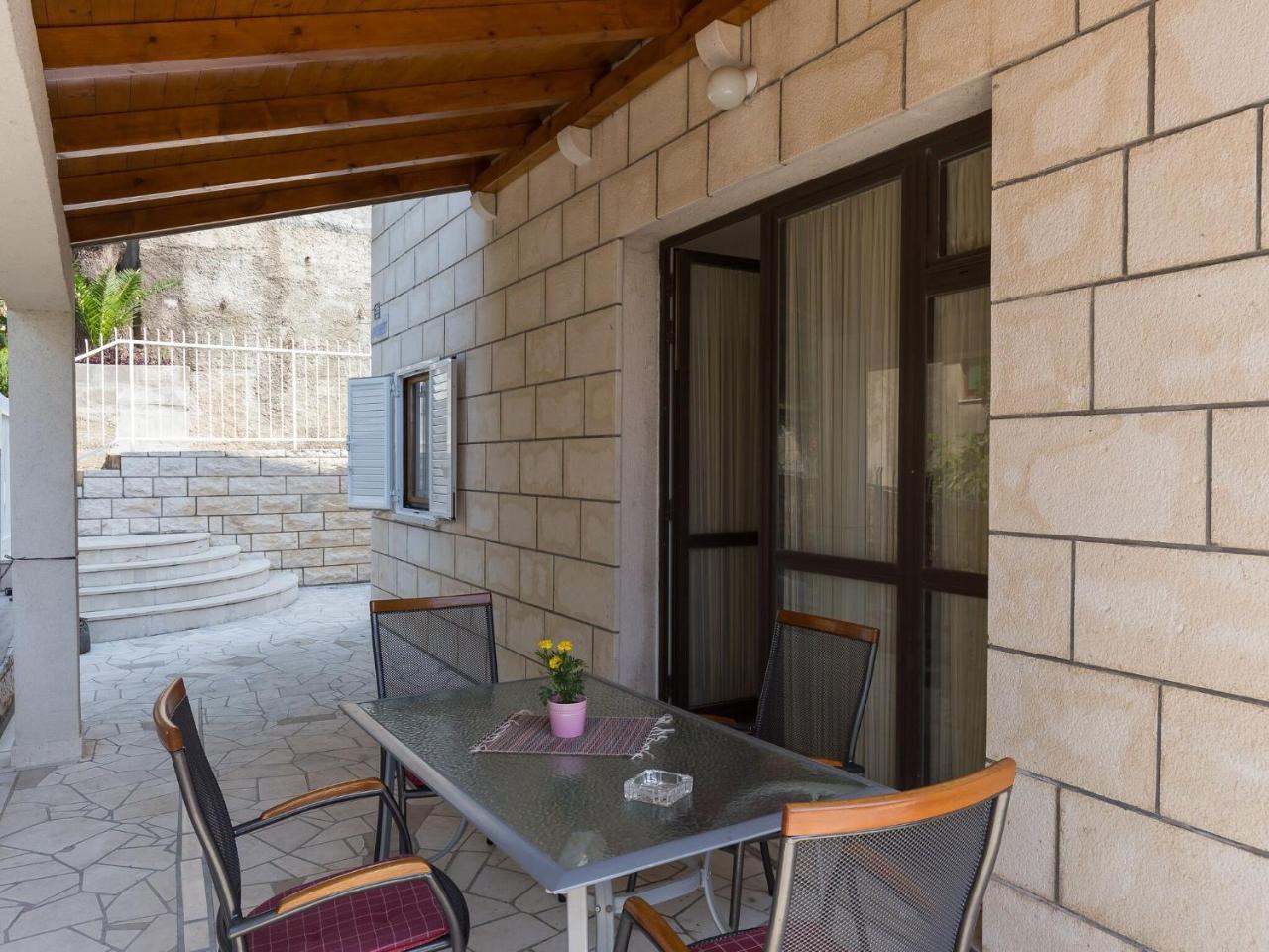 Apartments Kisic Two-bedroom Apartment With Terrace Prizemlje