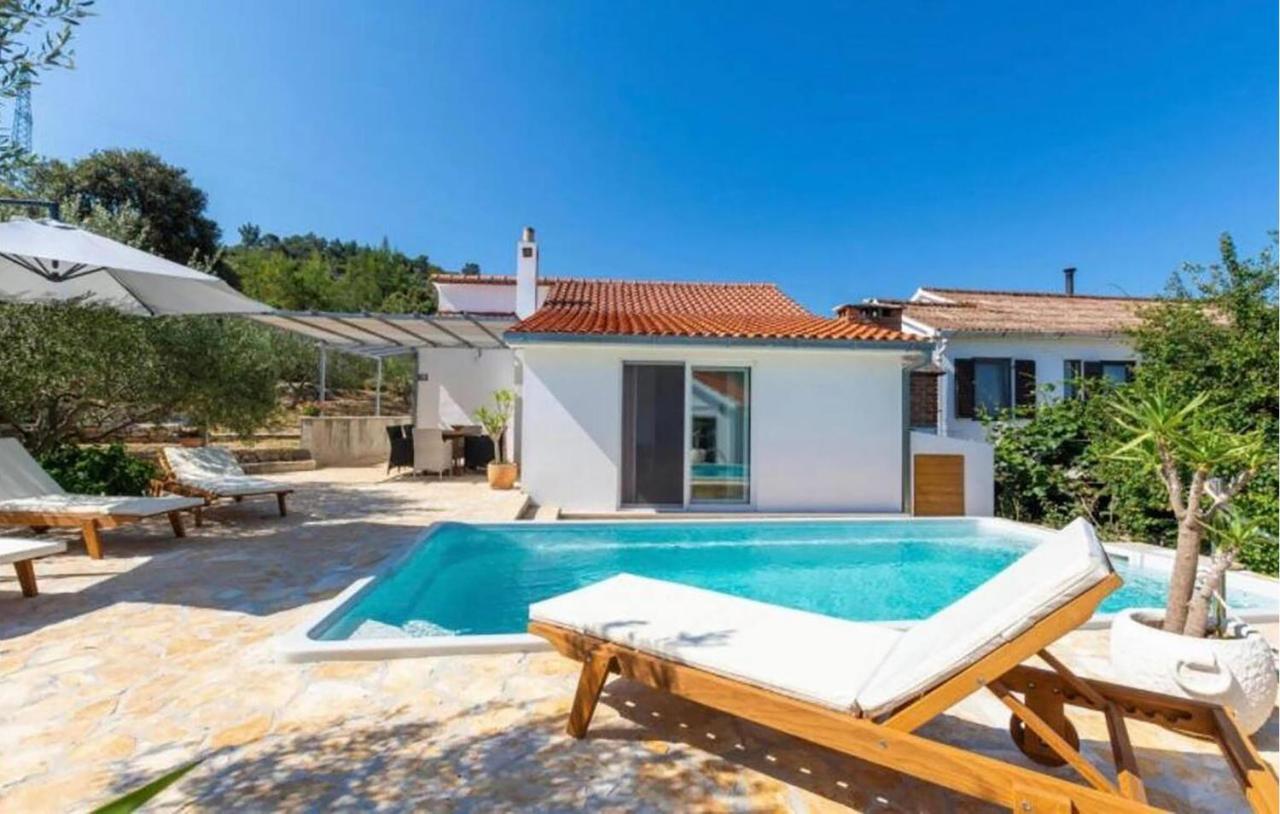 Nice Home In Dracevica With Wifi