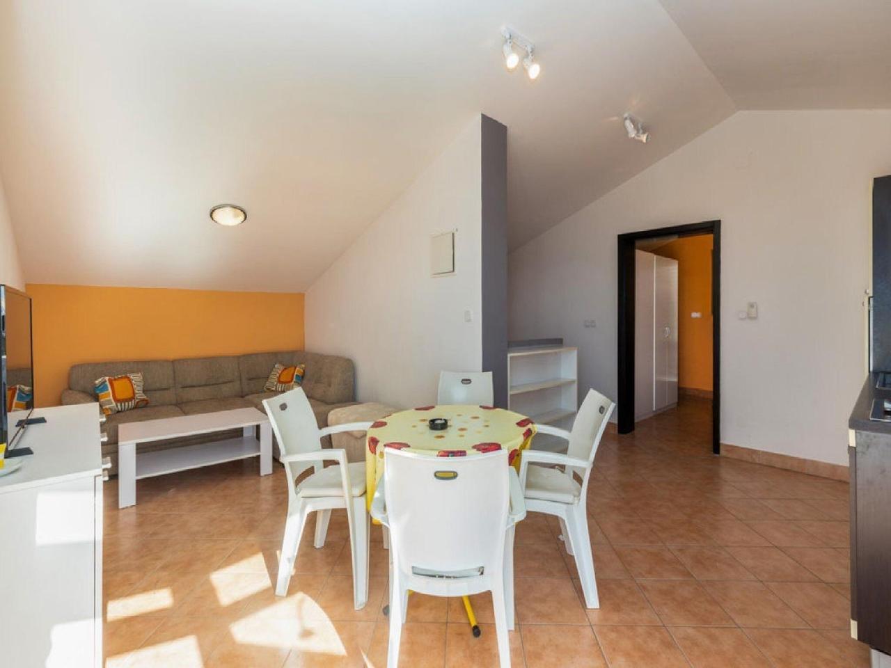 Apartments Ilija Njavro One Bedroom Apartment With Terrace & Sea View