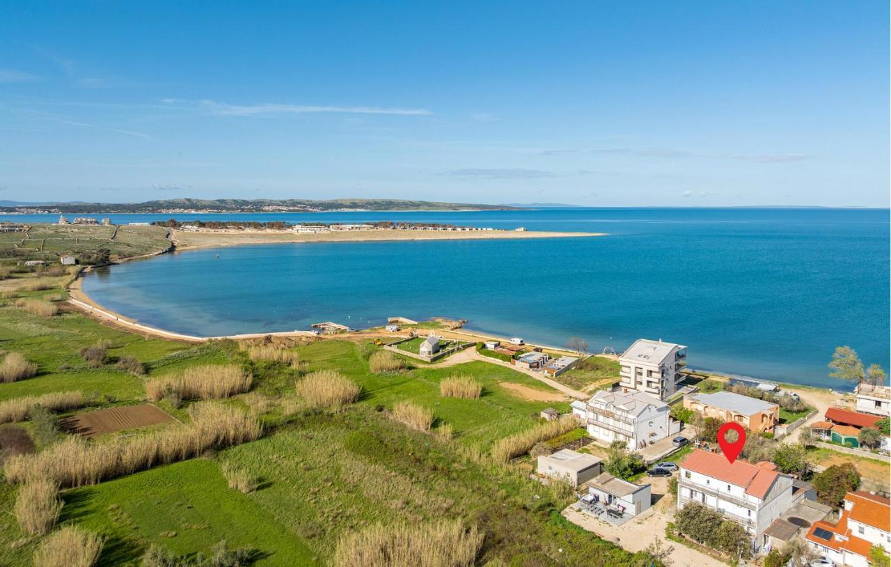 Gorgeous Apartment In Povljana With Wifi