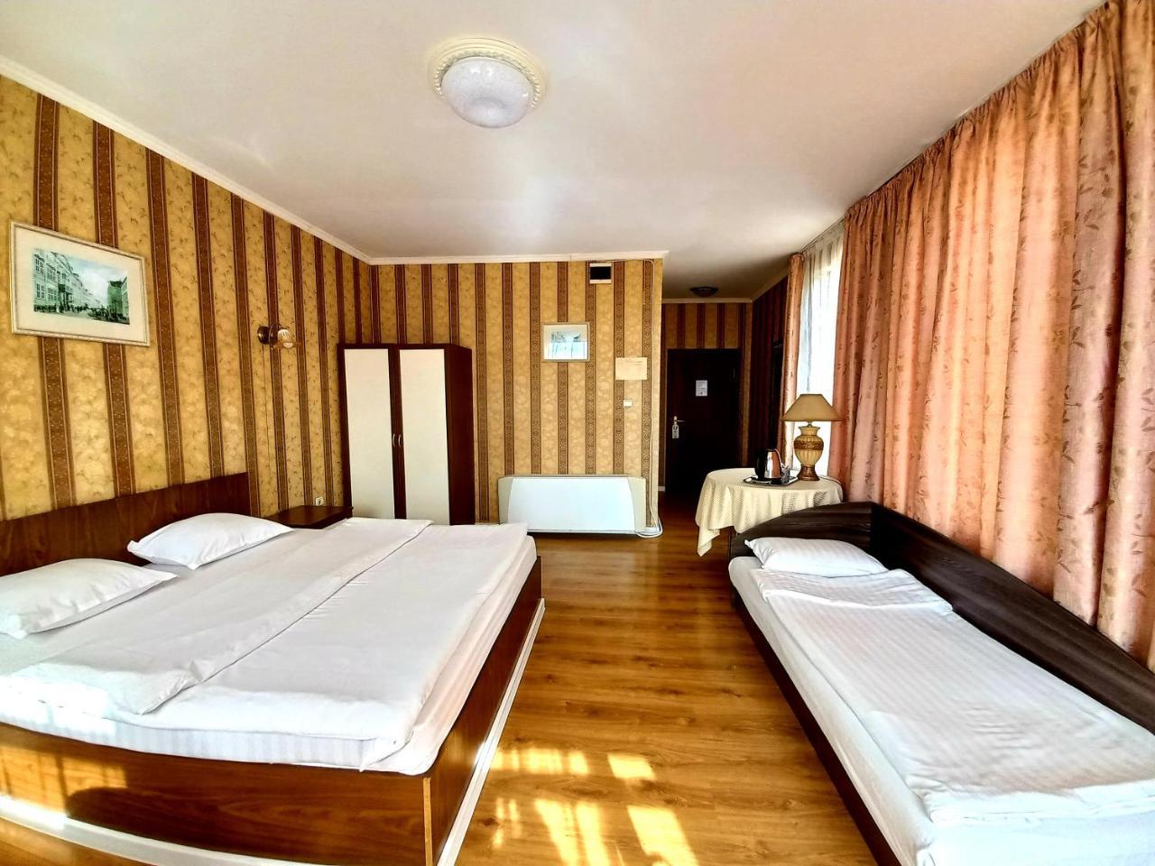 Semeen Hotel Tyrnava