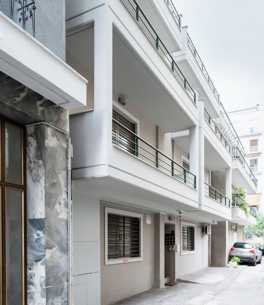 Elysee Apartment 6
