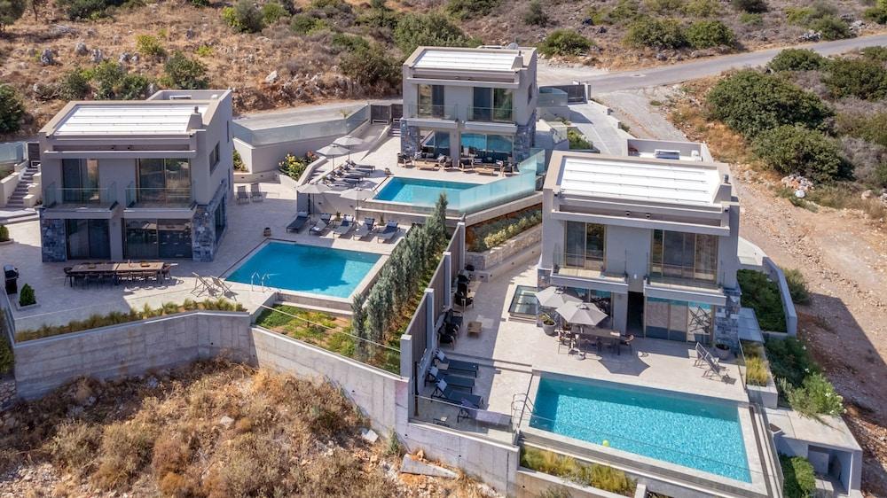 Skyfall Villas With 12 Bedrooms