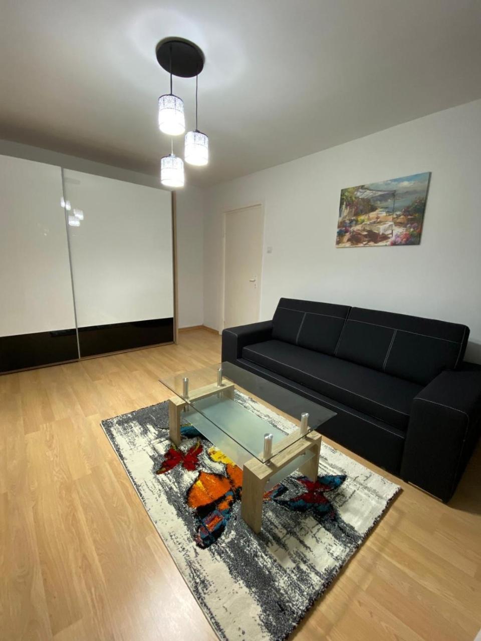 Neo Cinci Ultra Central Family Friendly