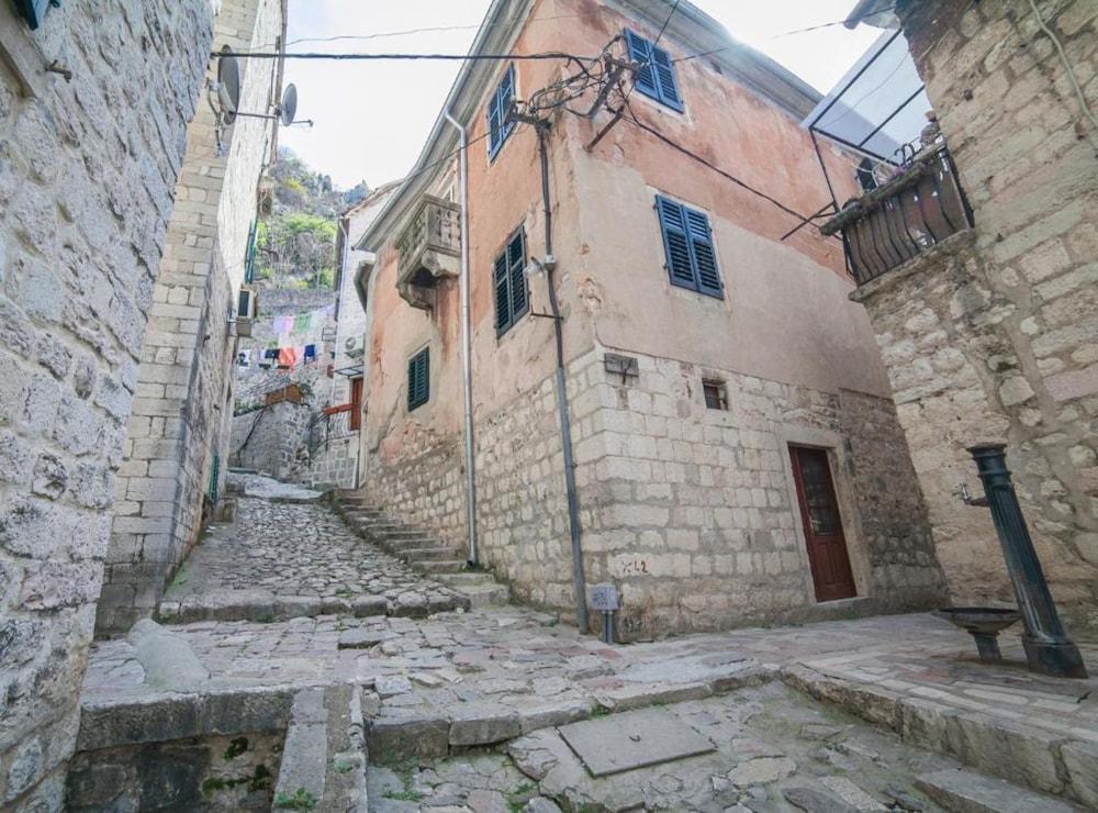 Cozy Stay In Kotors Old Town