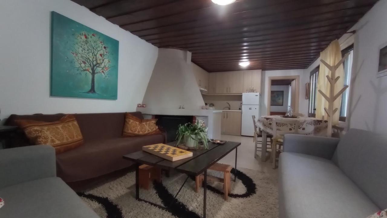 Villatzer Traditional House With Fireplace & Garden