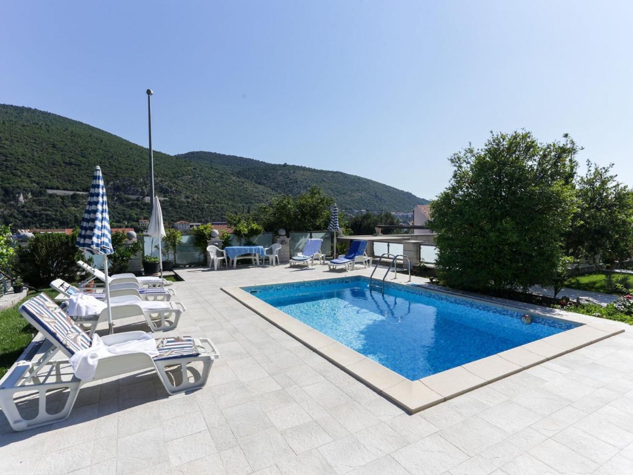Villa Celenca Superior Two Bedroom Apartment With Terrace & Sea View A5