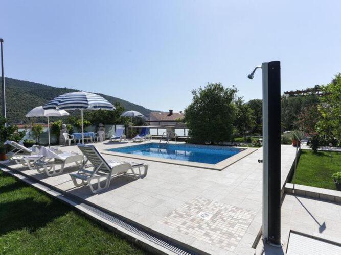 Villa Celenca Two Bedroom Apartment With Balcony & Sea View A3