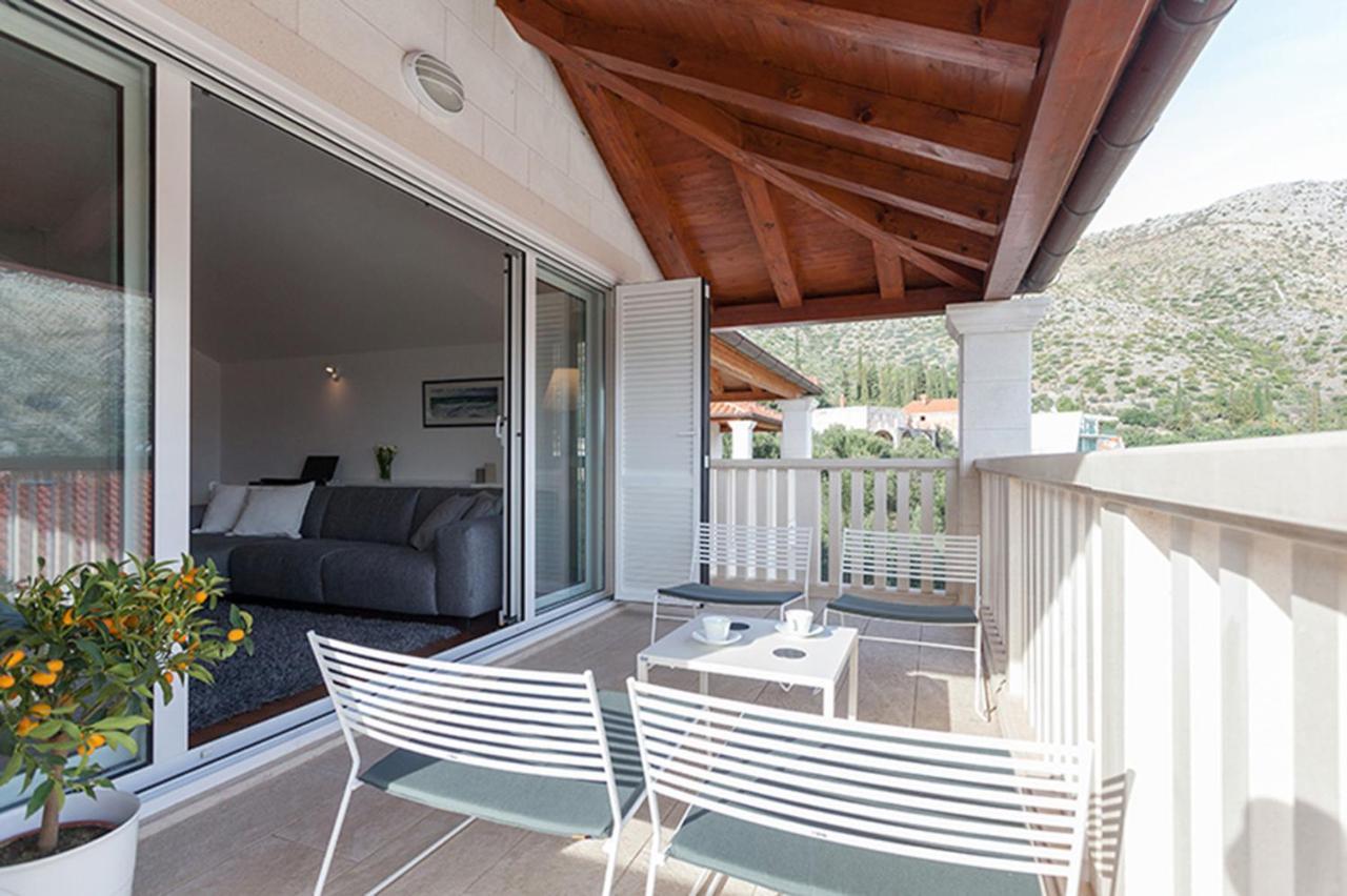 Maar Superior, Mali Zaton Bay Next To Dubrovnik, Beautiul Location & View