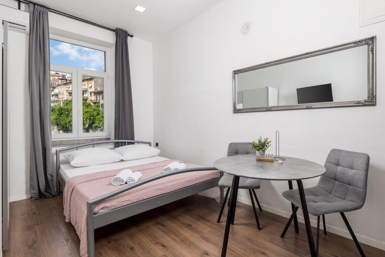 Love & Dream Apartments
