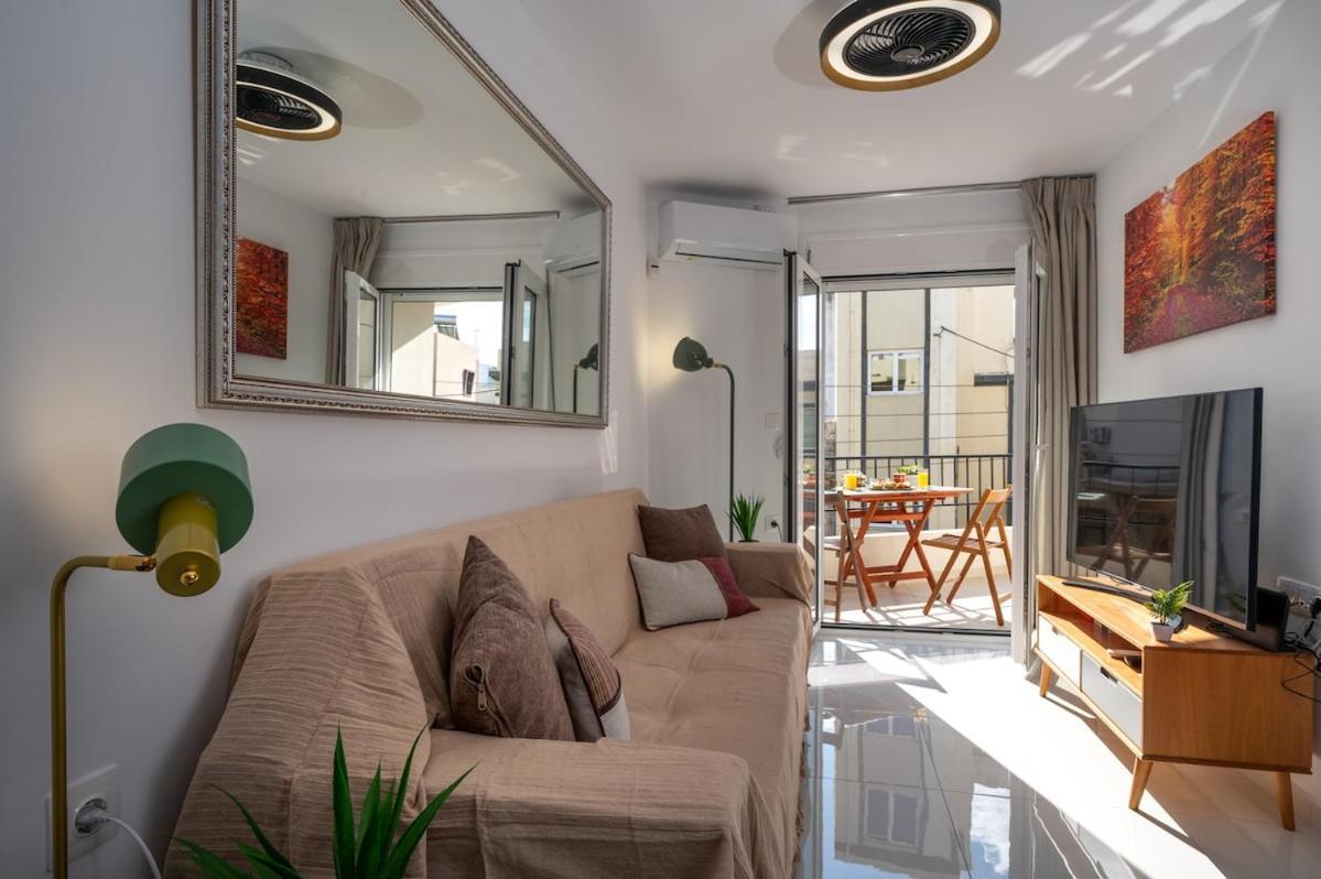 Central Bright Home In Heraklion