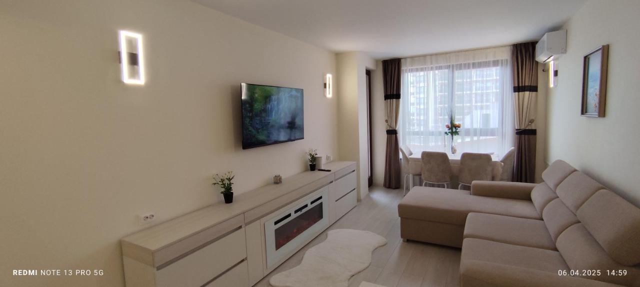 Skyline Sea View Top Centyr Zlatni Pqsyci, Pyrva Liniq