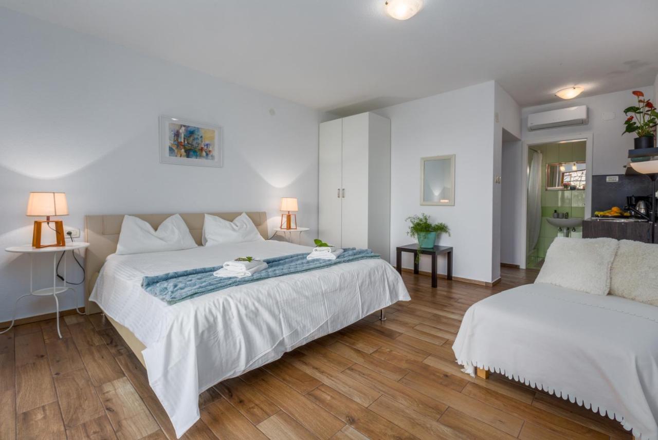 Apartments Zomzi