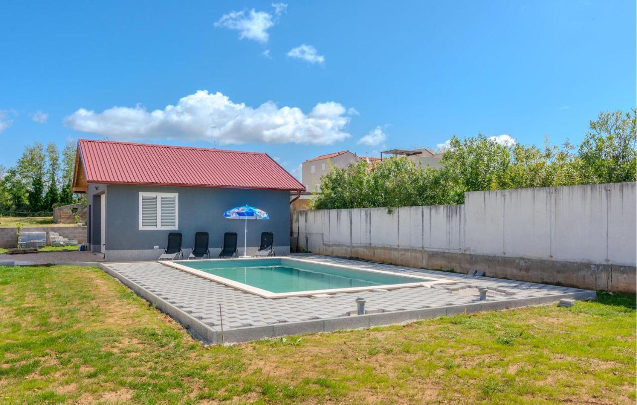 Lovely Home In Privlaka With Wifi