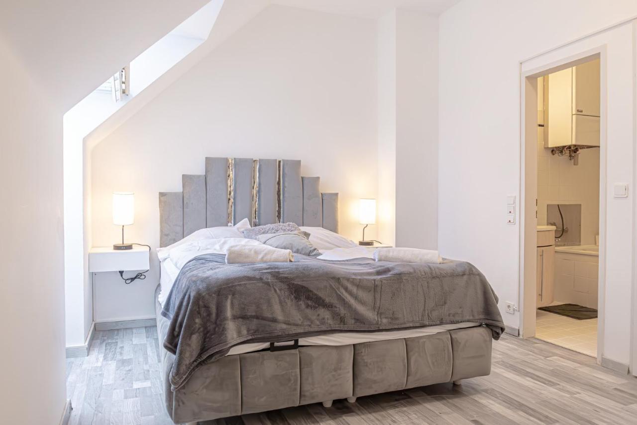 Lovely 2 Br 1 Lr Apartment In Heart Of Vienna