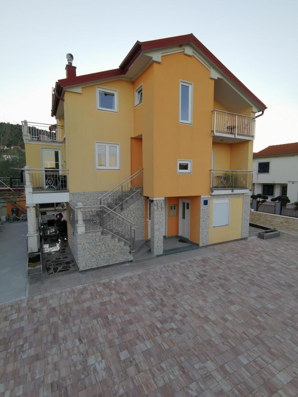 Apartmani Gubo Bilice