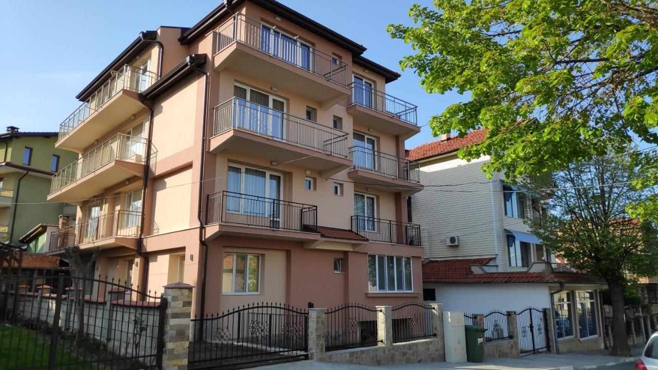 Kyshta Za Gosti Snezha/ Guest House Snezha