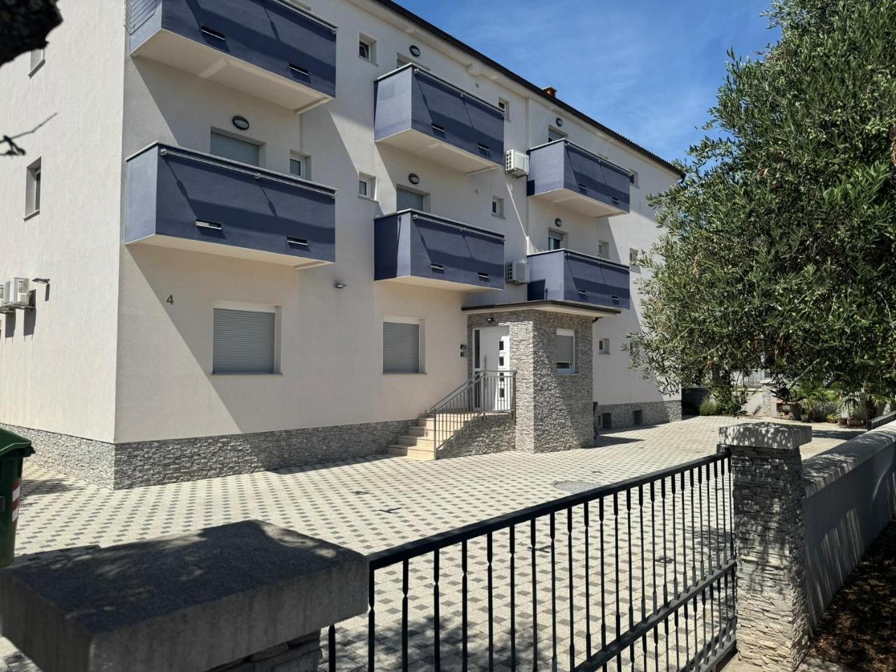 Apartment Lena