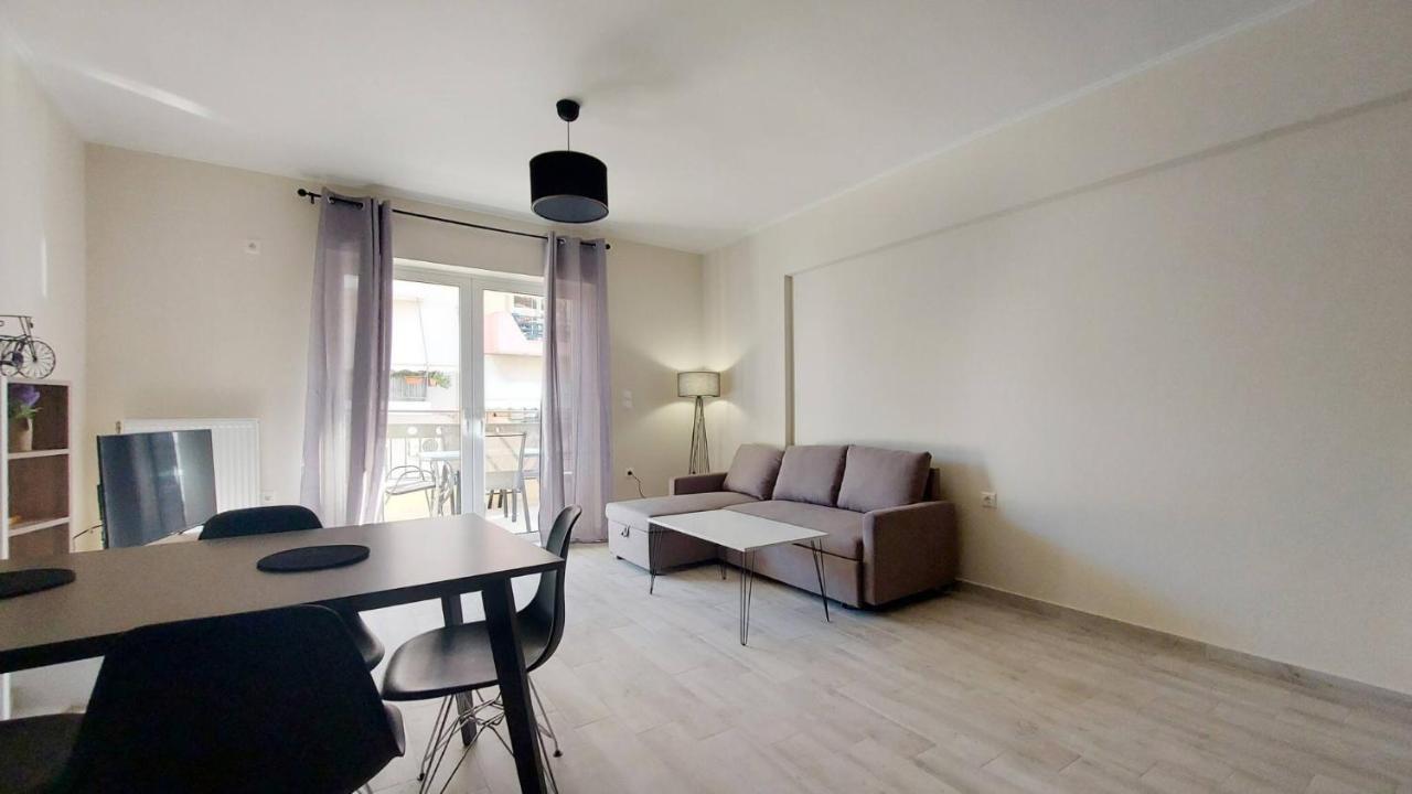 A Minimal Fully Renovated 1br Apartment Nikaia