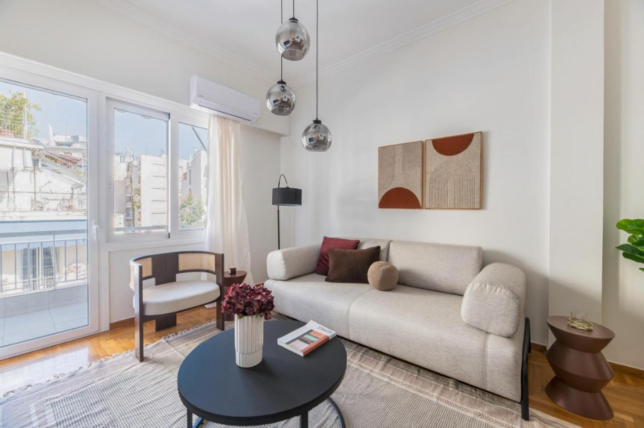 Modern Athenian Nest Near Kallimarmaro Stadium by Upstreet