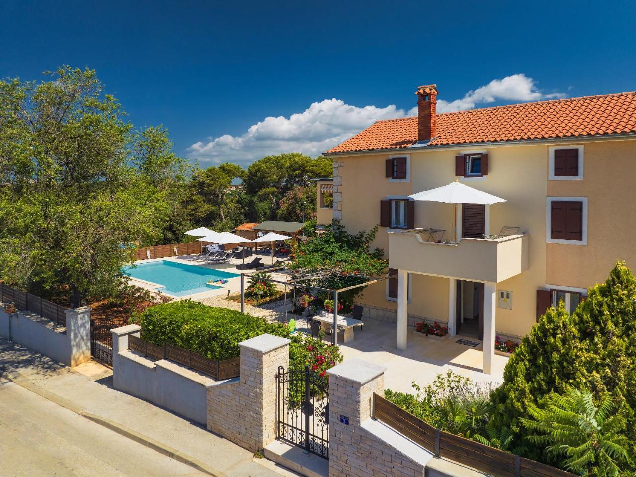 Apartments Vita