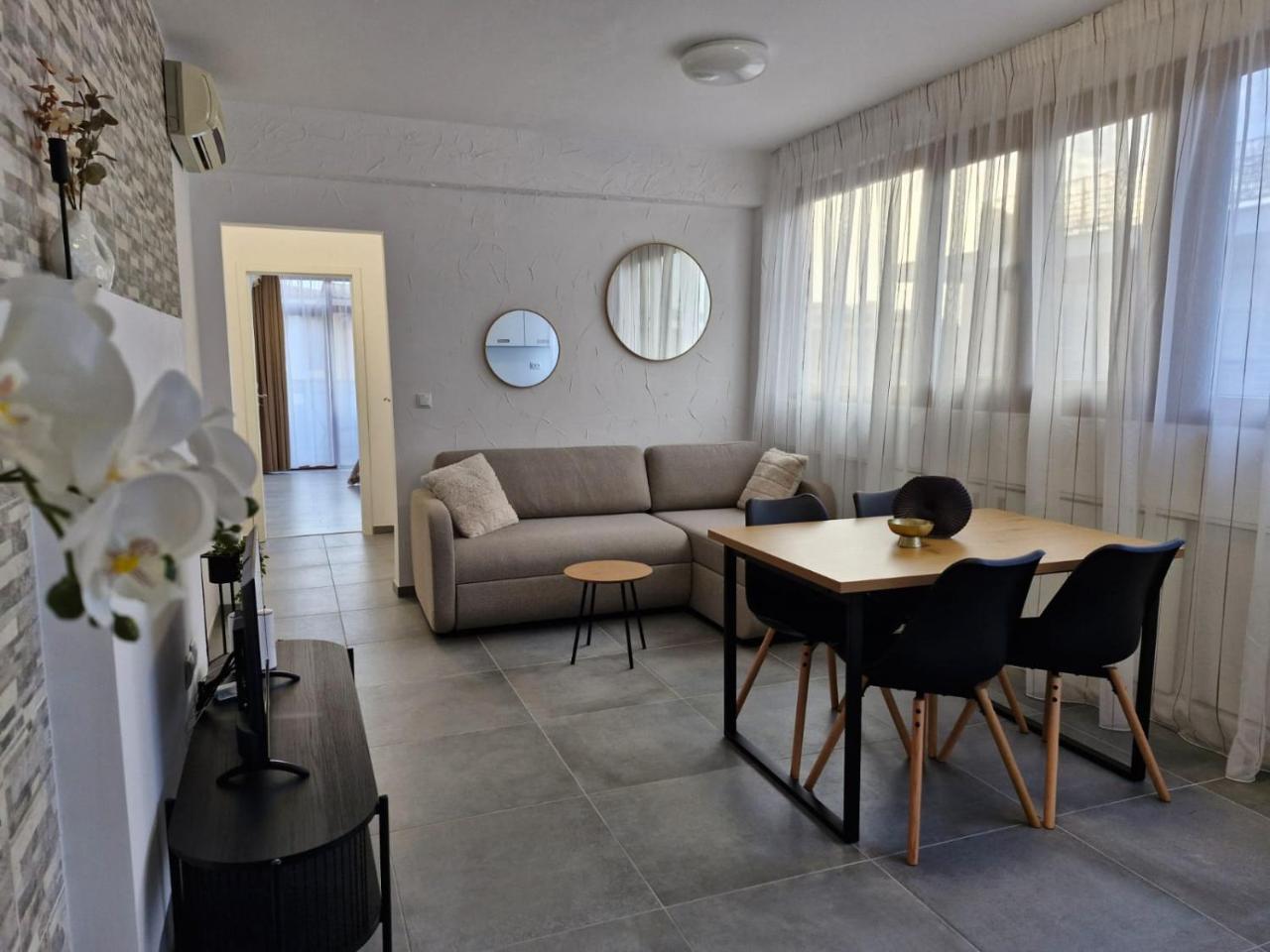 Apart Villa Itta Sunny Beach