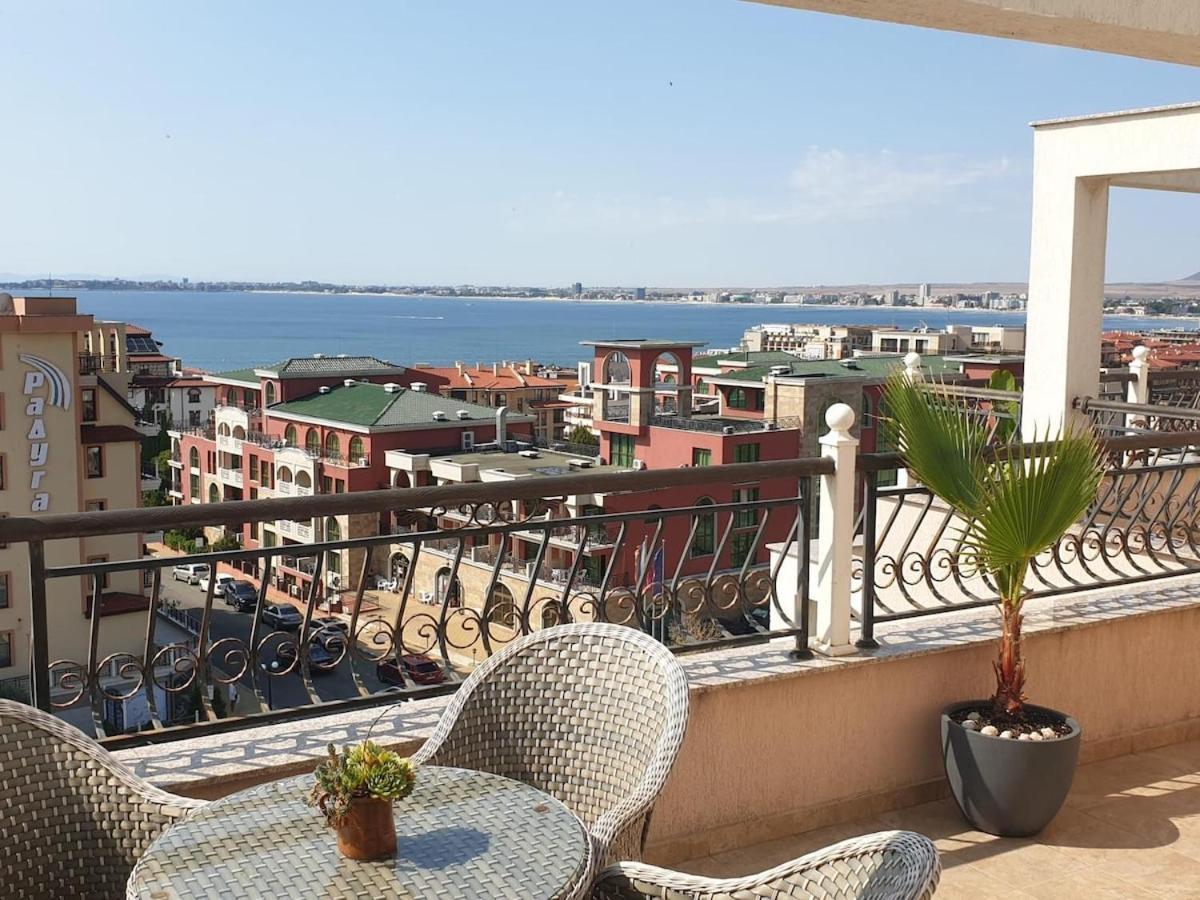 Modern Penthouse Apartment With Full Sea View K & R