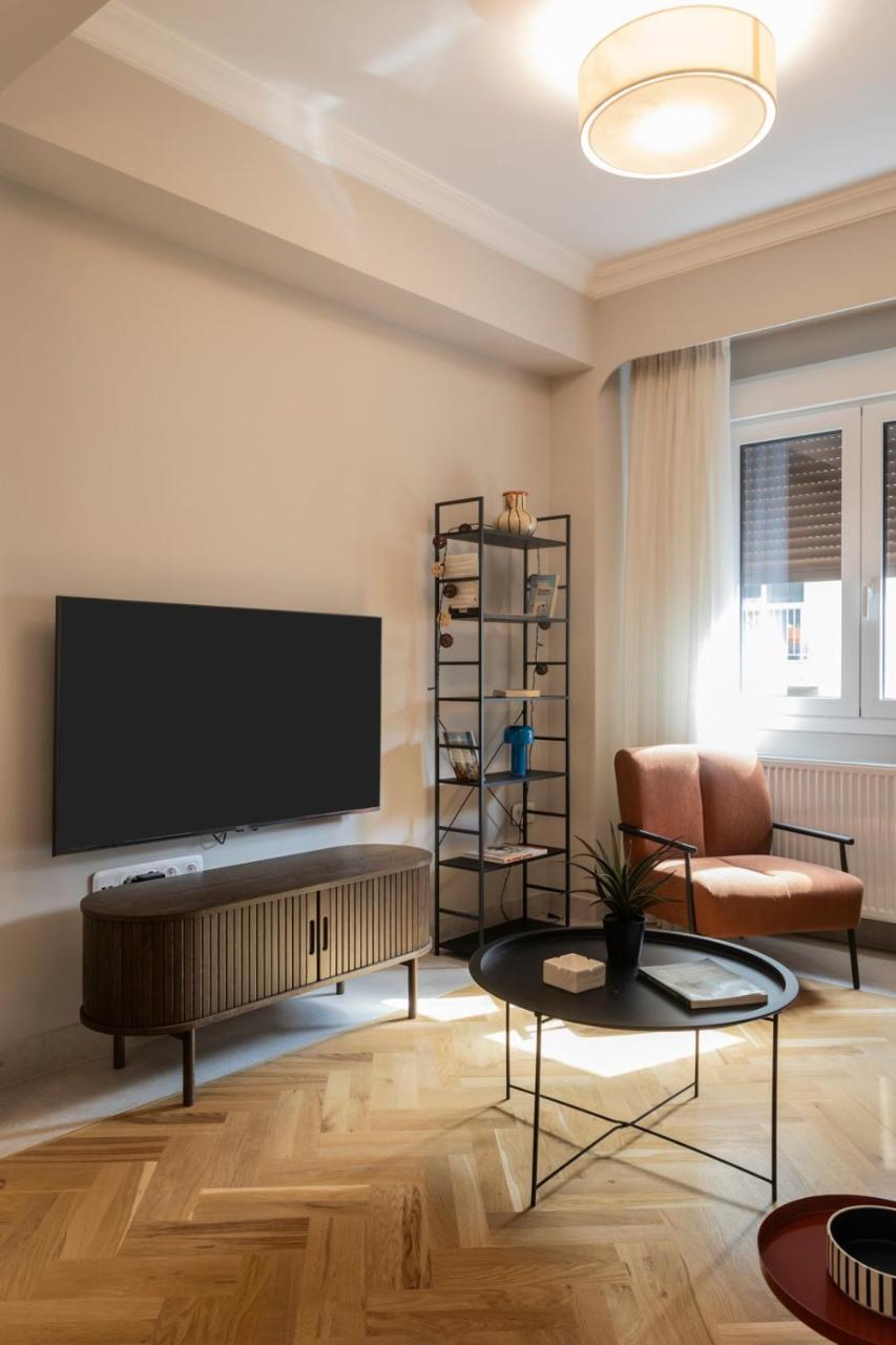 Immaculate Modern Kypseli Apt Next To Kanari Sq