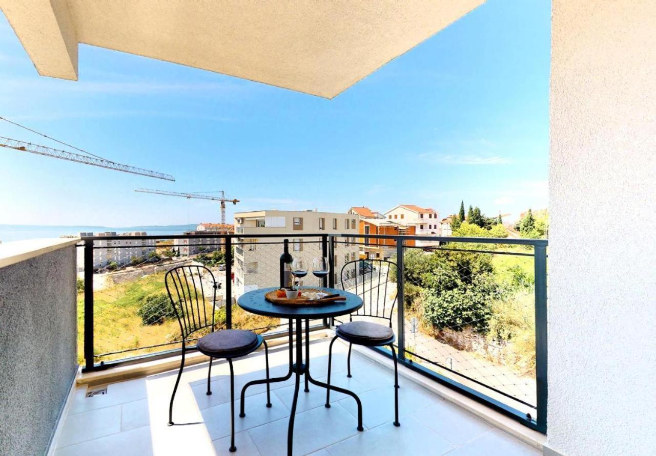 Luxury Apartment With Parking